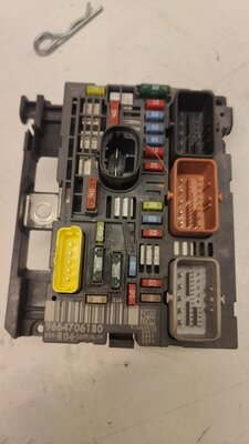 Sulakerasia 9664706180 kuva 3.jpg