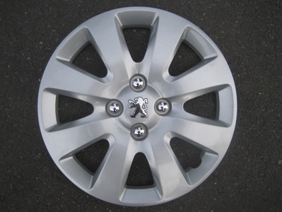 Peugeot Perth 16 4kpl pieni kuva.jpg