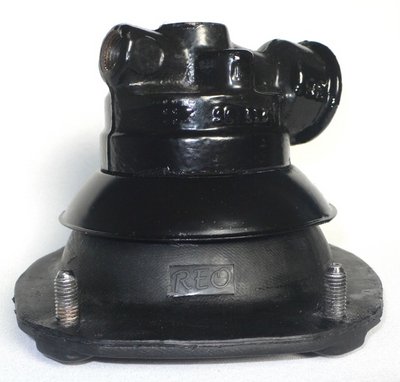 Oma REO ympäri kumitettu.jpg