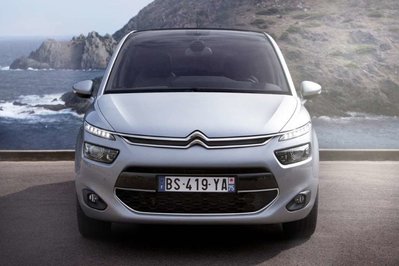 CITROEN-C4-Picasso-4838_5.jpg