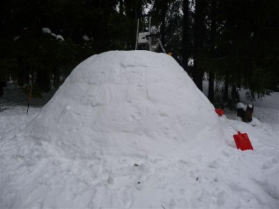 iglu1 (Medium).jpg