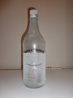 Helvetin hieno pullo.JPG