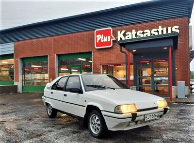 78605092_822836584817190_2648275593468051456_n (Copy).jpg