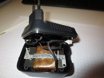 Muuntajan ruuvit.JPG