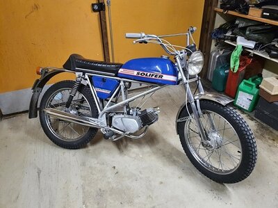 mopo EV-221 pikkukuva.jpg